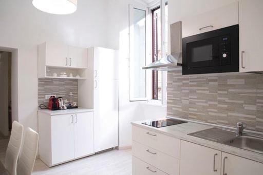 Nazionale 221 Mamila Suite Рим Екстериор снимка