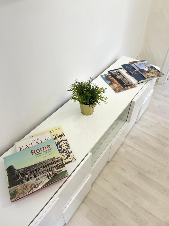 Nazionale 221 Mamila Suite Рим Екстериор снимка